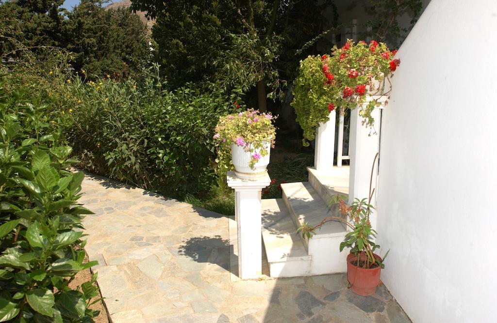 Eristos Beach Hotel Megálon Choríon Dış mekan fotoğraf